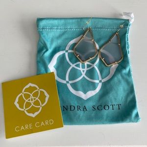 Kendra Scott large drop earrings